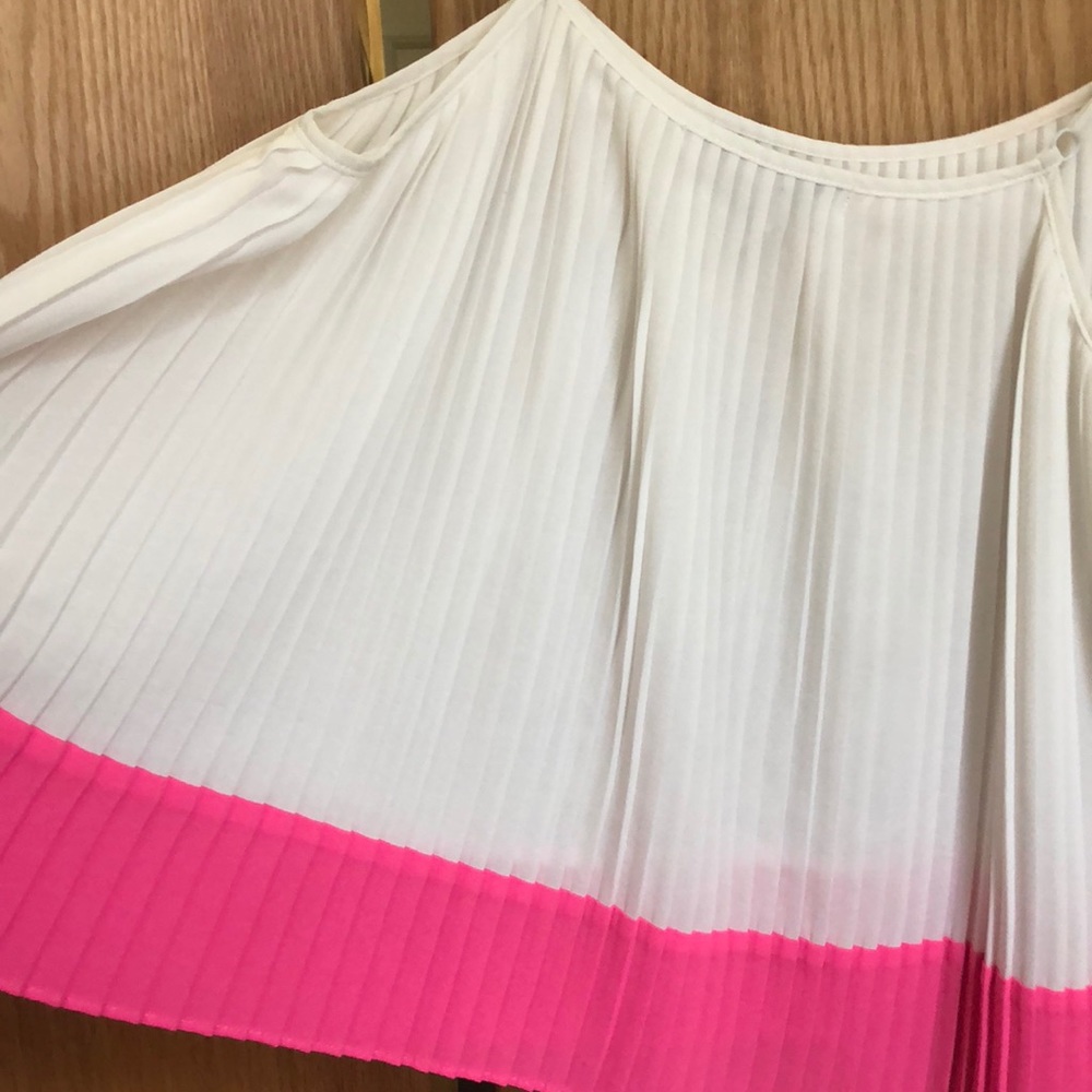 White and pink pleated tank top - Picture 6 of 6